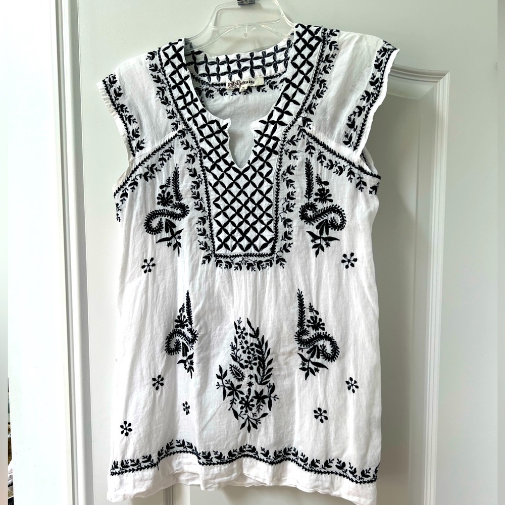 Linen white bohemian style tunic size small